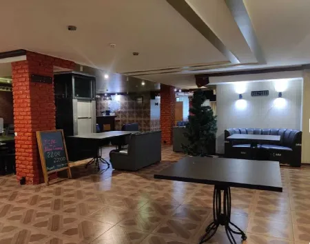Комерційна, 230 м², Фонтан