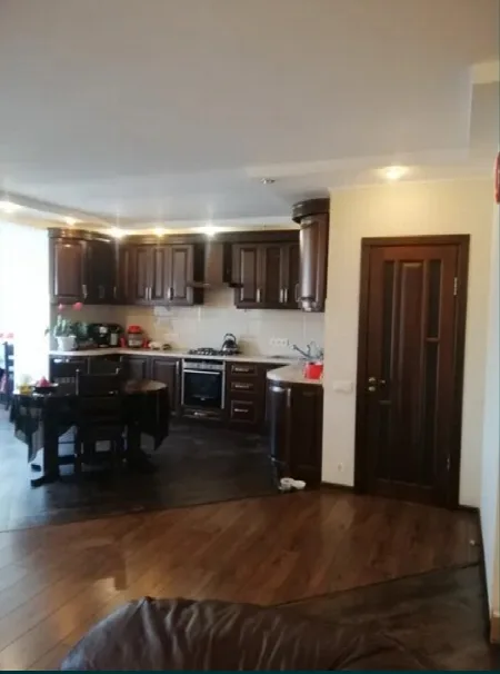 3-кімнатна квартира, 103 м², Вернісаж, Таїрова