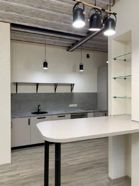 2-кімнатна квартира, 72 м², Центр