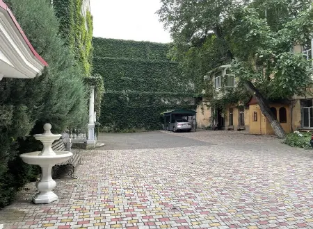 6-room apartment, 185 m², City centre