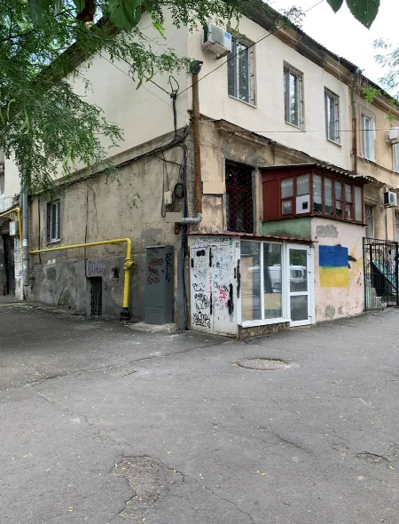 Комерційна, 71 м², Центр