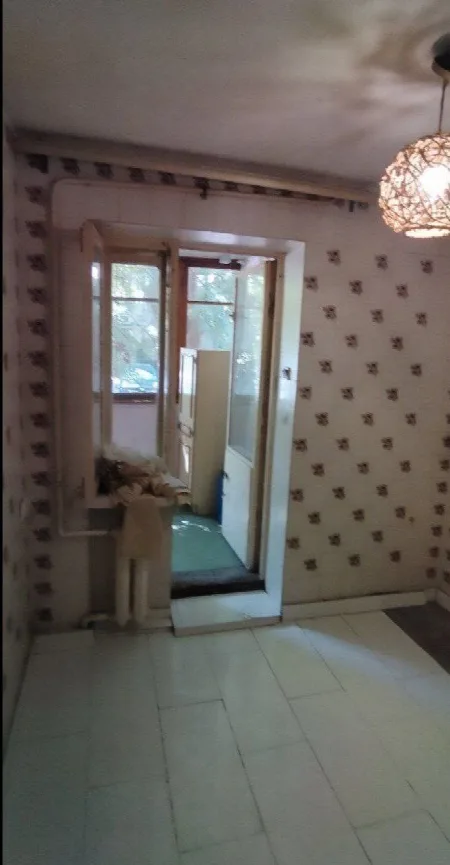 Комерційна, 65 м², Фонтан