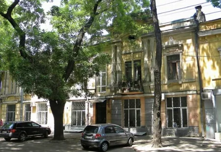Комерційна, 125 м², Центр