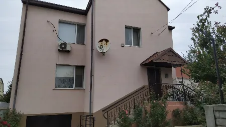 6-кімнатний будинок, 300 м², Чорноморка