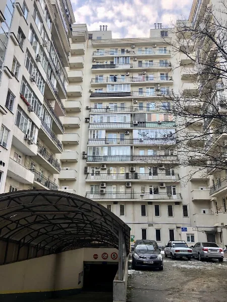 1-кімнатна квартира, 70 м², Клімівський будинок, Центр