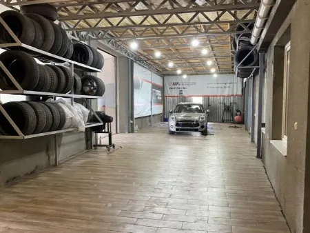 Комерційна, 490 м², Слобідка