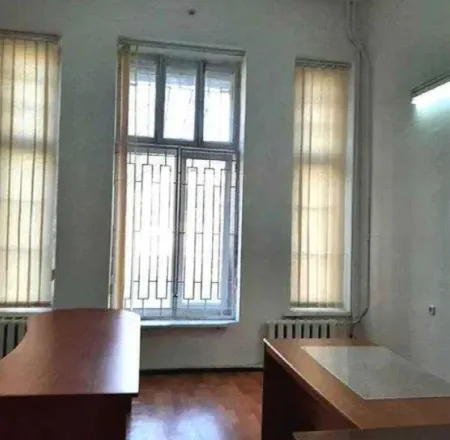 Комерційна, 920 м², Молдаванка
