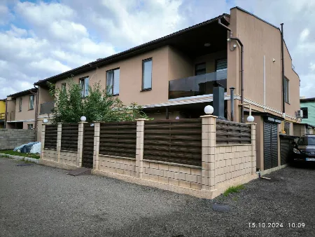 3-кімнатний будинок, 110 м², Таунхауси Академічне містечко, Котовського