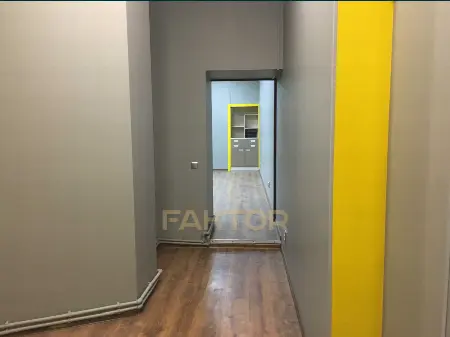 Коммерция, 186 м², Центр