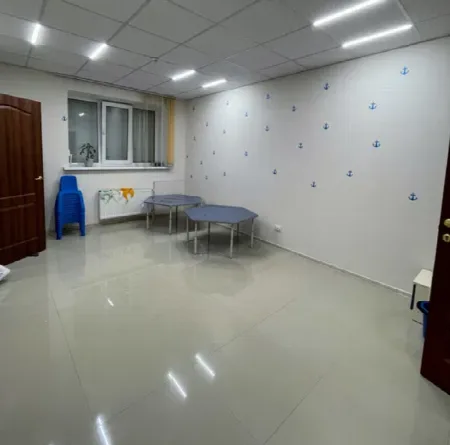 Комерційна, 165 м², Черьомушки