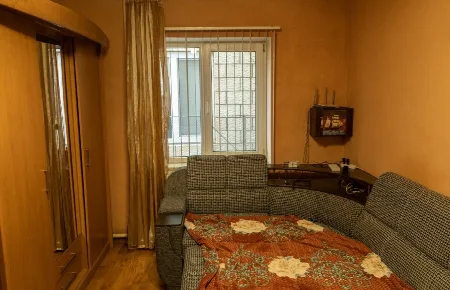 4-кімнатний будинок, 180 м², Таїрова