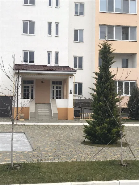 2-кімнатна квартира, 69 м², Хлібодарське