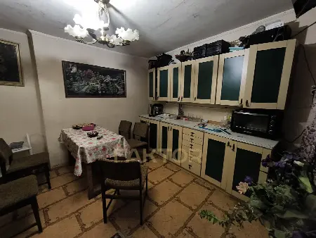 4-комнатная квартира, 70 м², Молдаванка