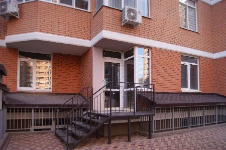 Комерційна, 88 м², Черьомушки