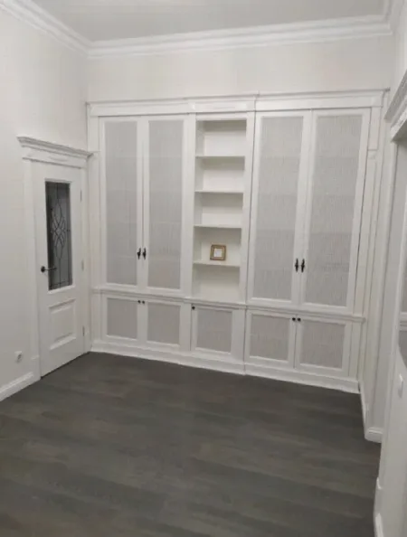 Комерційна, 85 м², Центр