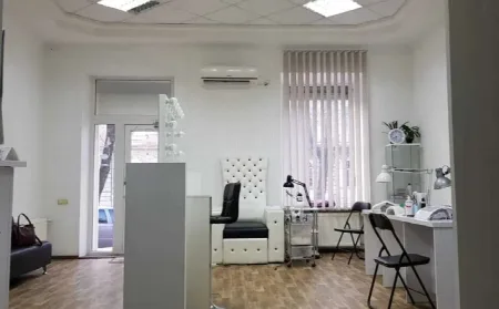 Комерційна, 60 м², Центр