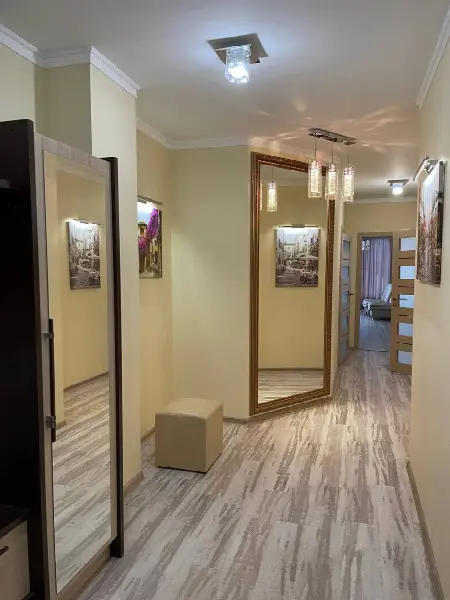 2-кімнатна квартира, 103 м², Синій птах, Центр