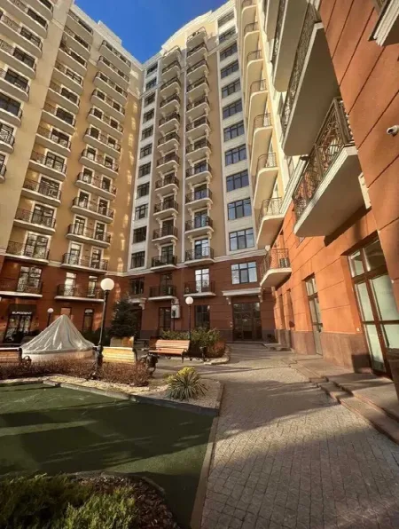 4-комнатная квартира, 270 м², Дома Каркашадзе, Шевченко-Французский