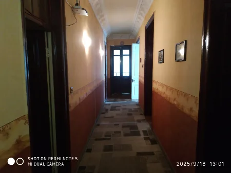 6-кімнатна квартира, 150 м², Центр