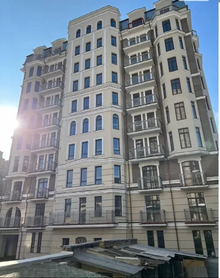6-комнатная квартира, 219 м², Виндзор дом 2, Центр