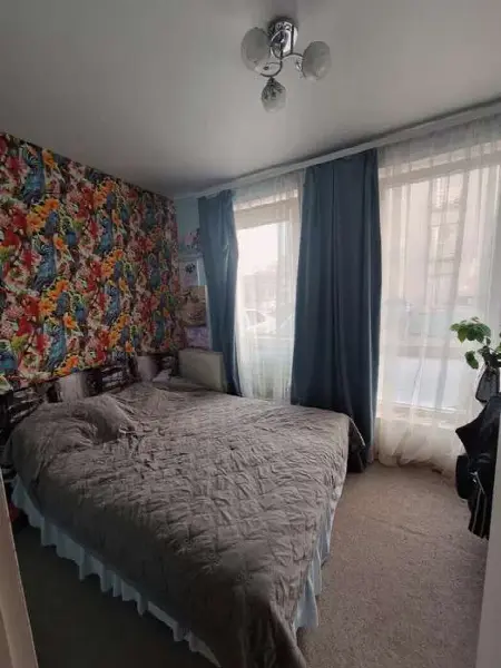 2-комнатная квартира, 36 м², Золотые столбы, Слободка