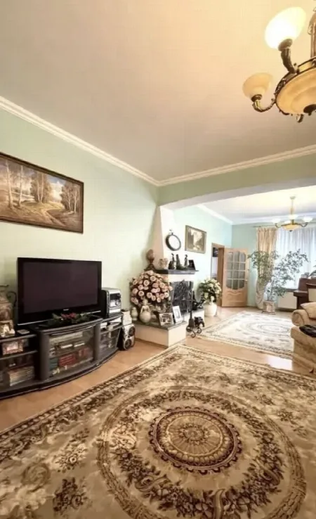 7-кімнатний будинок, 450 м², Крижанівка