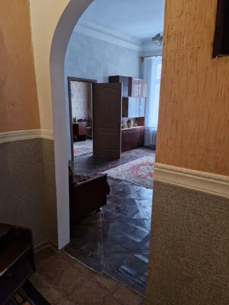 3-кімнатна квартира, 64 м², Центр