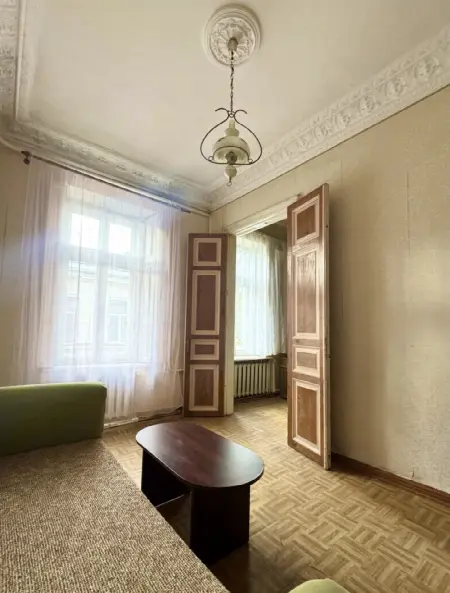 3-комнатная квартира, 60 м², Центр