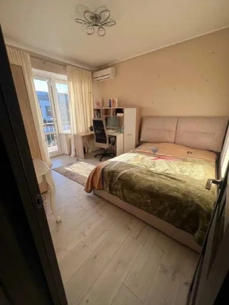 4-кімнатний будинок, 140 м², Совіньйон