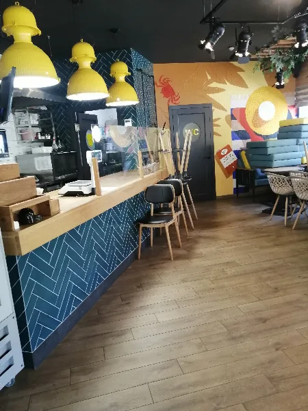 Комерційна, 76 м², Фонтан