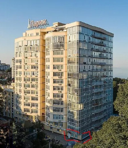 Комерційна, 195 м², Париж, Шевченко-Французький