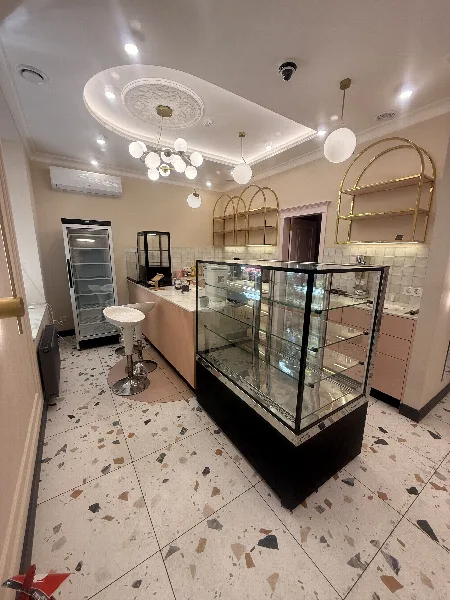 Комерційна, 116 м², Центр