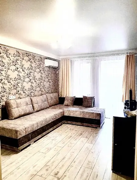 2-комнатная квартира, 44 м², Центр