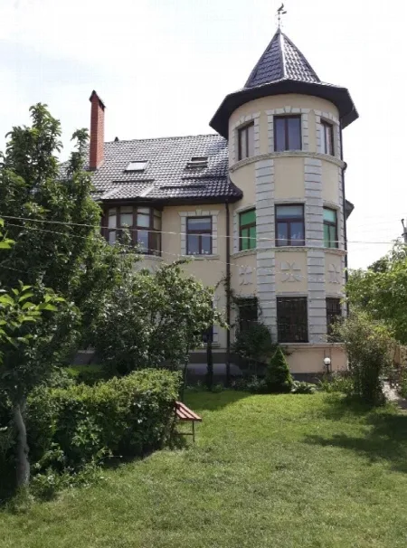8-кімнатний будинок, 478 м², Ліски