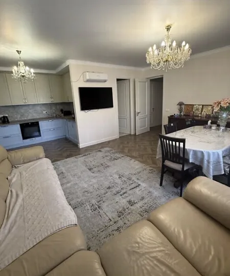 4-комнатная квартира, 132 м², 30 Жемчужина, Котовского