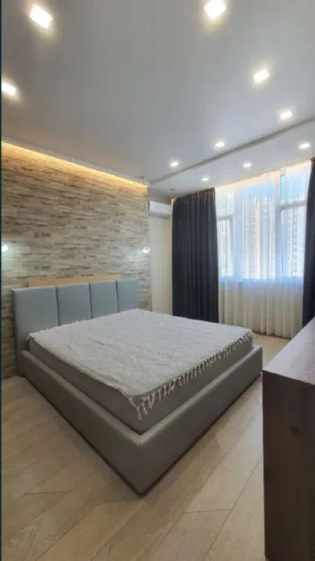 3-комнатная квартира, 105 м², Фаворит, Фонтан