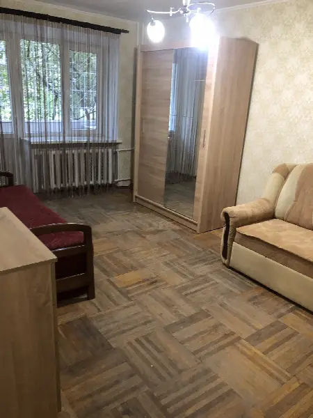 1-кімнатна квартира, 35 м², Таїрова
