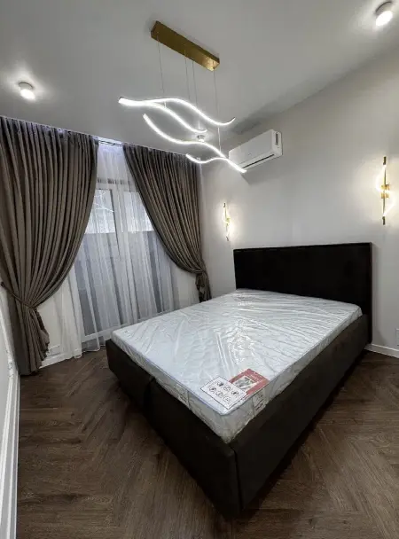 1-комнатная квартира, 30 м², Золотые столбы, Слободка