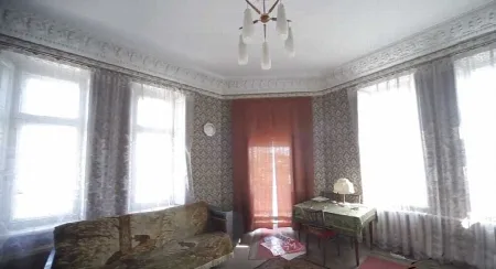 5-кімнатна квартира, 164 м², Центр