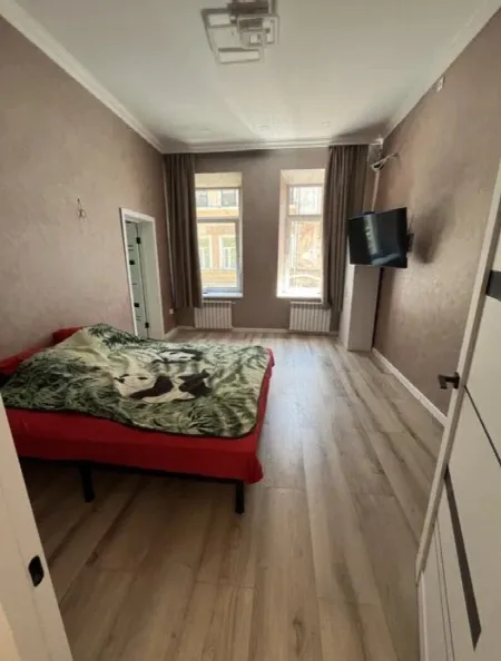 2-кімнатна квартира, 56 м², Центр