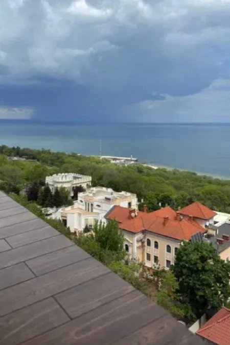 3-кімнатна квартира, 150 м², Центр
