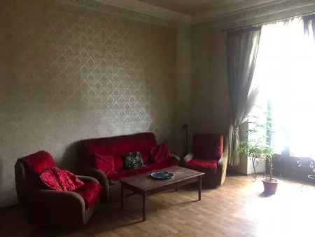 8-кімнатна квартира, 190 м², Центр