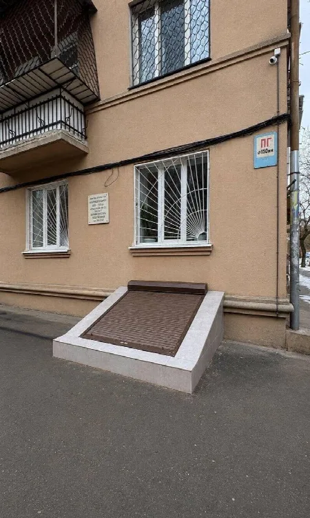 Комерційна, 116 м², Центр