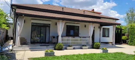 4-кімнатний будинок, 115 м², Чорноморськ