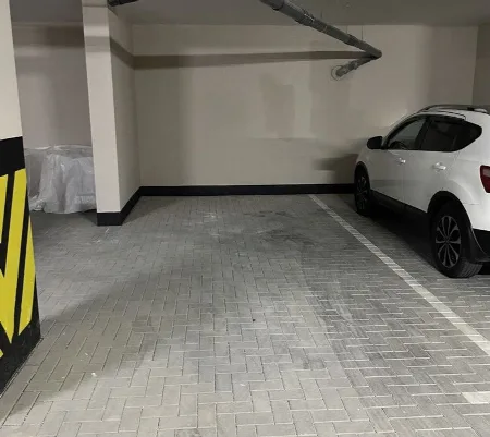 Commercial, 19 m², Avinion, Dacha Kovalevskoho
