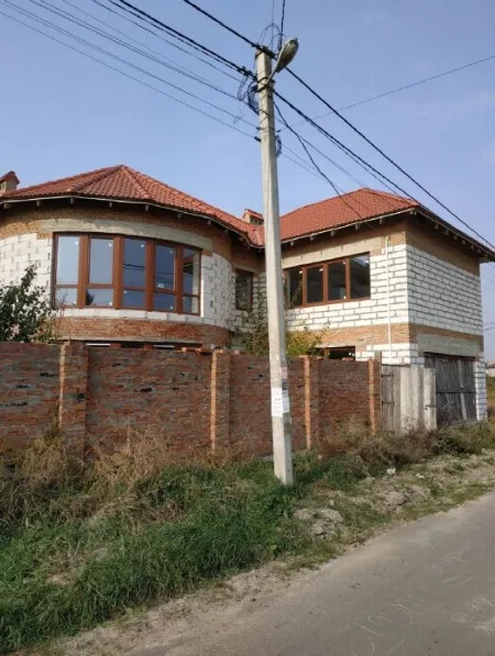 6-кімнатний будинок, 300 м², Сухий Лиман