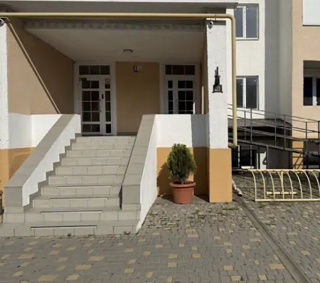 2-кімнатна квартира, 69 м², Хлібодарське