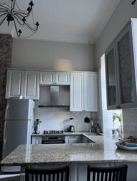 3-кімнатна квартира, 108 м², Центр