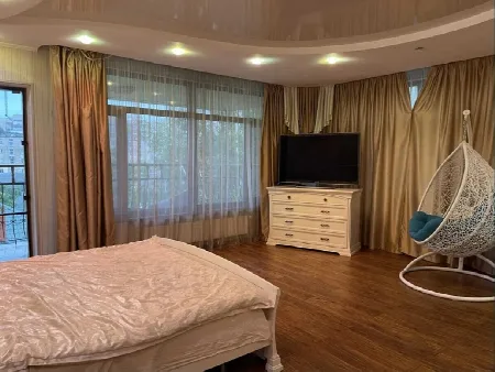6-room house, 370 m², Fontan