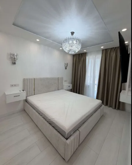 2-кімнатна квартира, 52 м², Таїрова